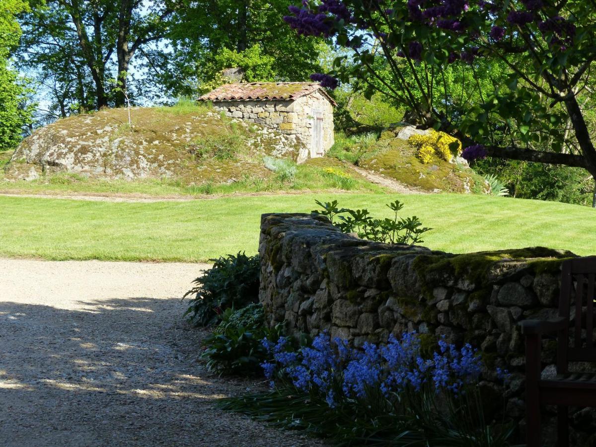 Gite Chez Tiane Saint-Flour-L'Etang Exterior foto
